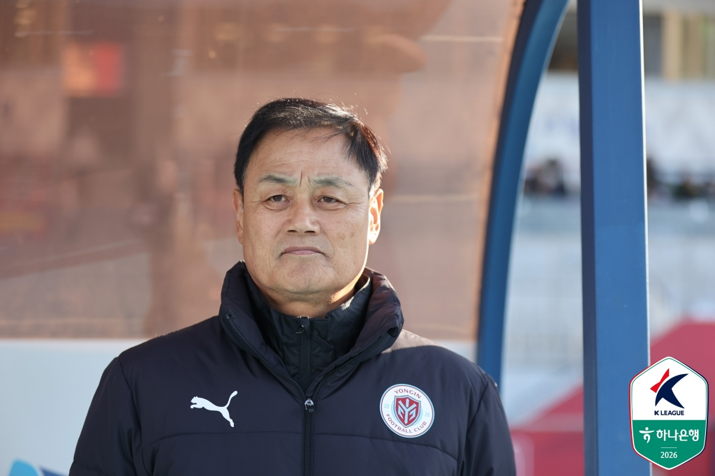 Тренер ФК «Йонгин» Чхве Юн Гём. /Фото = Предоставлено Корейской профессиональной футбольной федерацией.