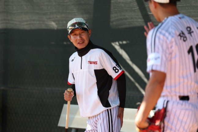 ヨム·ギョンヨプ監督。 /写真=LGツインズ提供