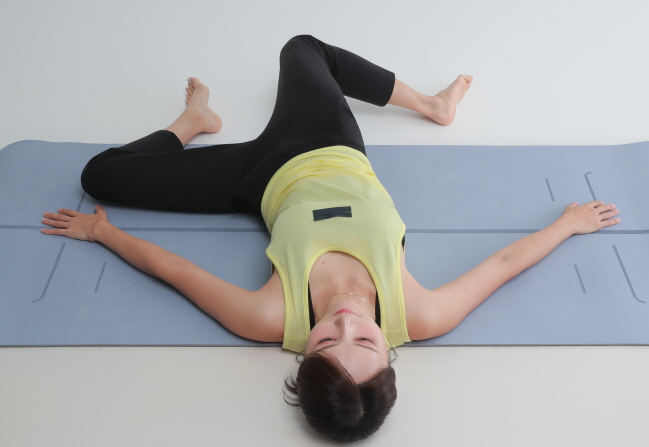 STEP 1/写真提供=チェ·イェジ