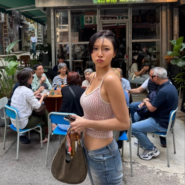 /Photo = Hwasa Personal Account