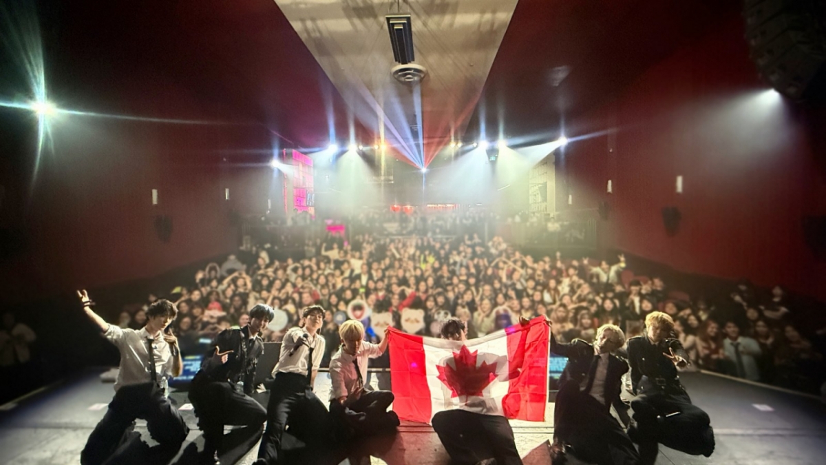 Nhóm nhạc UNIT / Cung cấp ảnh = Param Music, J&amp;B Entertainment