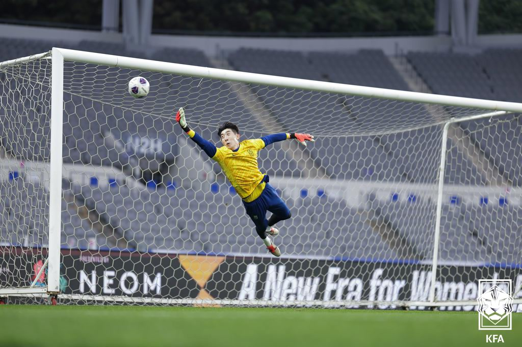 Cho Hyun-woo is training for the national team. /Photo = Courtesy of the Korea Football Association