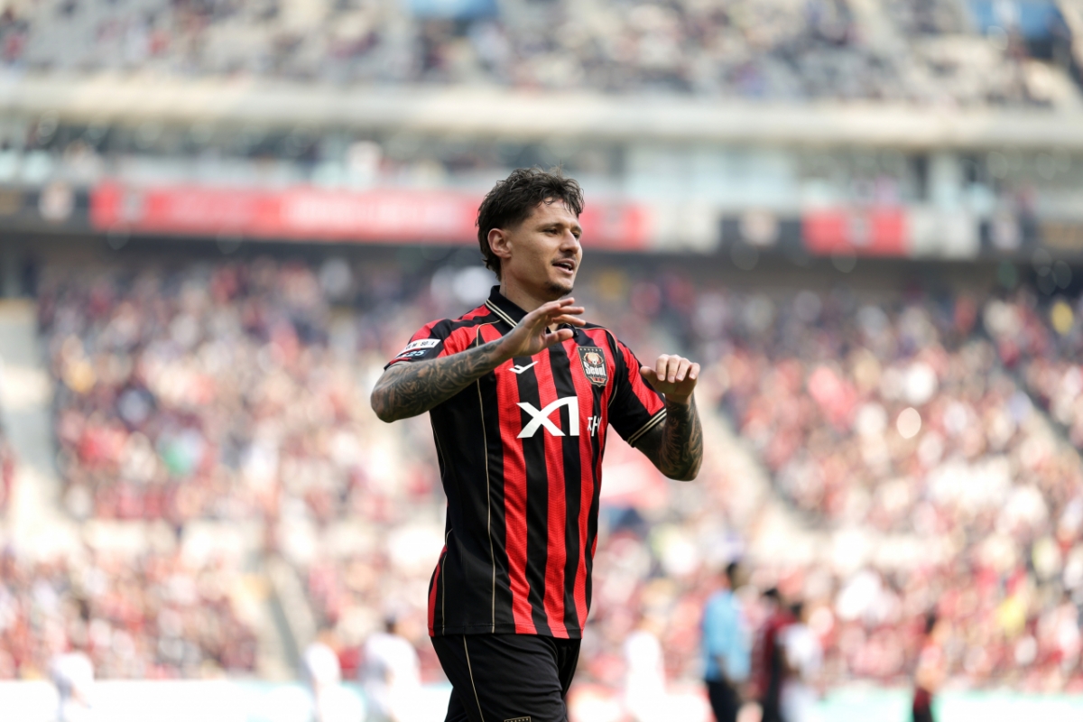 被选为韩亚银行K联赛第2026第5轮MVP的FC首尔克里马拉队。 =图为，韩国职业足球联盟提供。