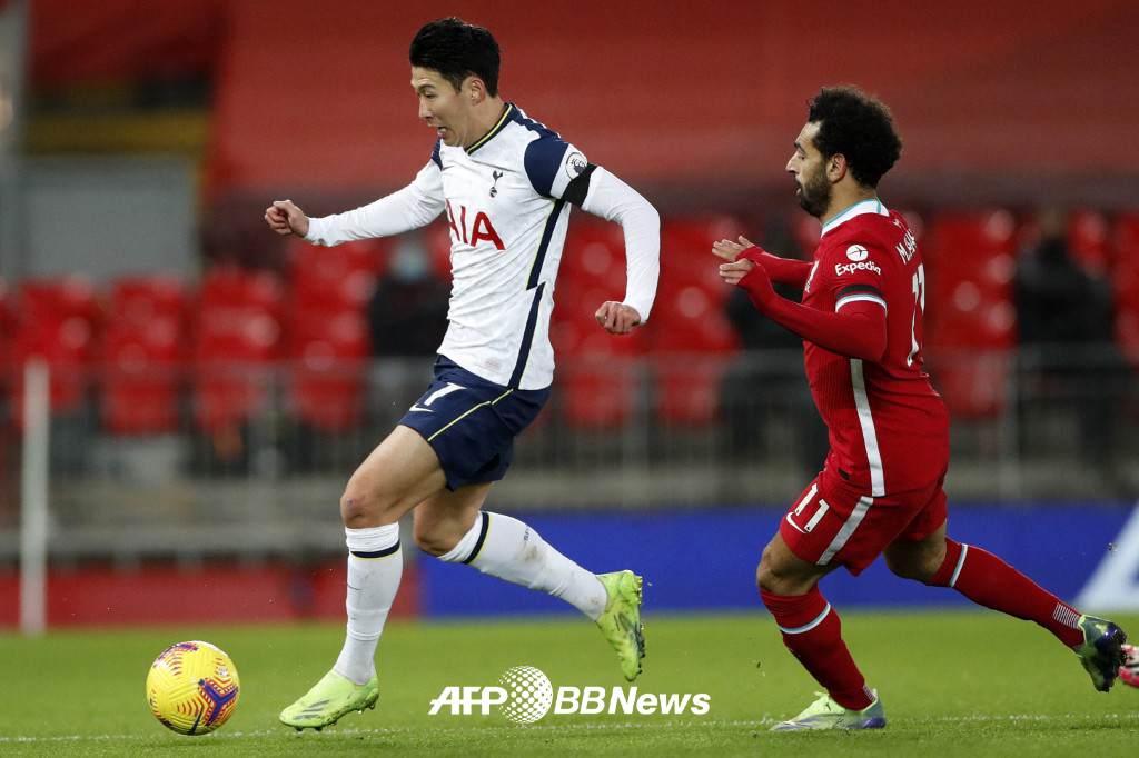 イングランド·プレミアリーグ時代、ソン·フンミンとモハメド·サラ。 /AFPBBNews=ニュース1