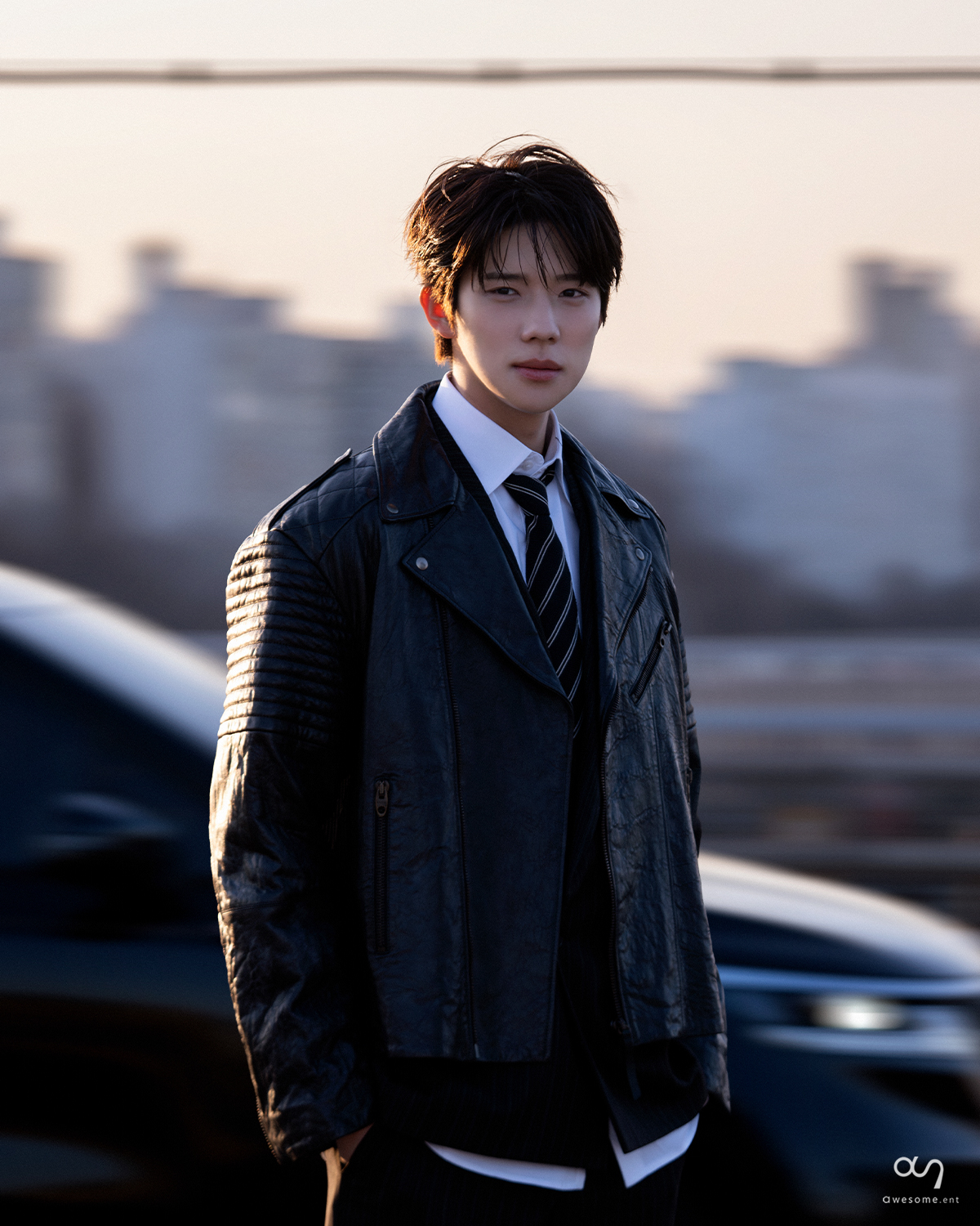 /Ảnh = Awesome Ent