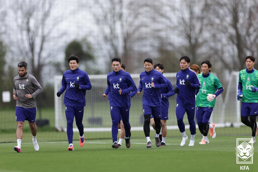 The players of the national soccer team in preparation for the match against Ivory Coast. /Photo = Courtesy of the Korea Football Association