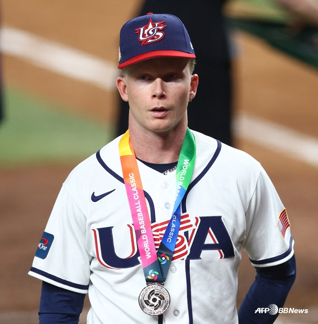 PCA代表美国参加了WBC，获得了银牌。 =法新社BBNews=新闻1。