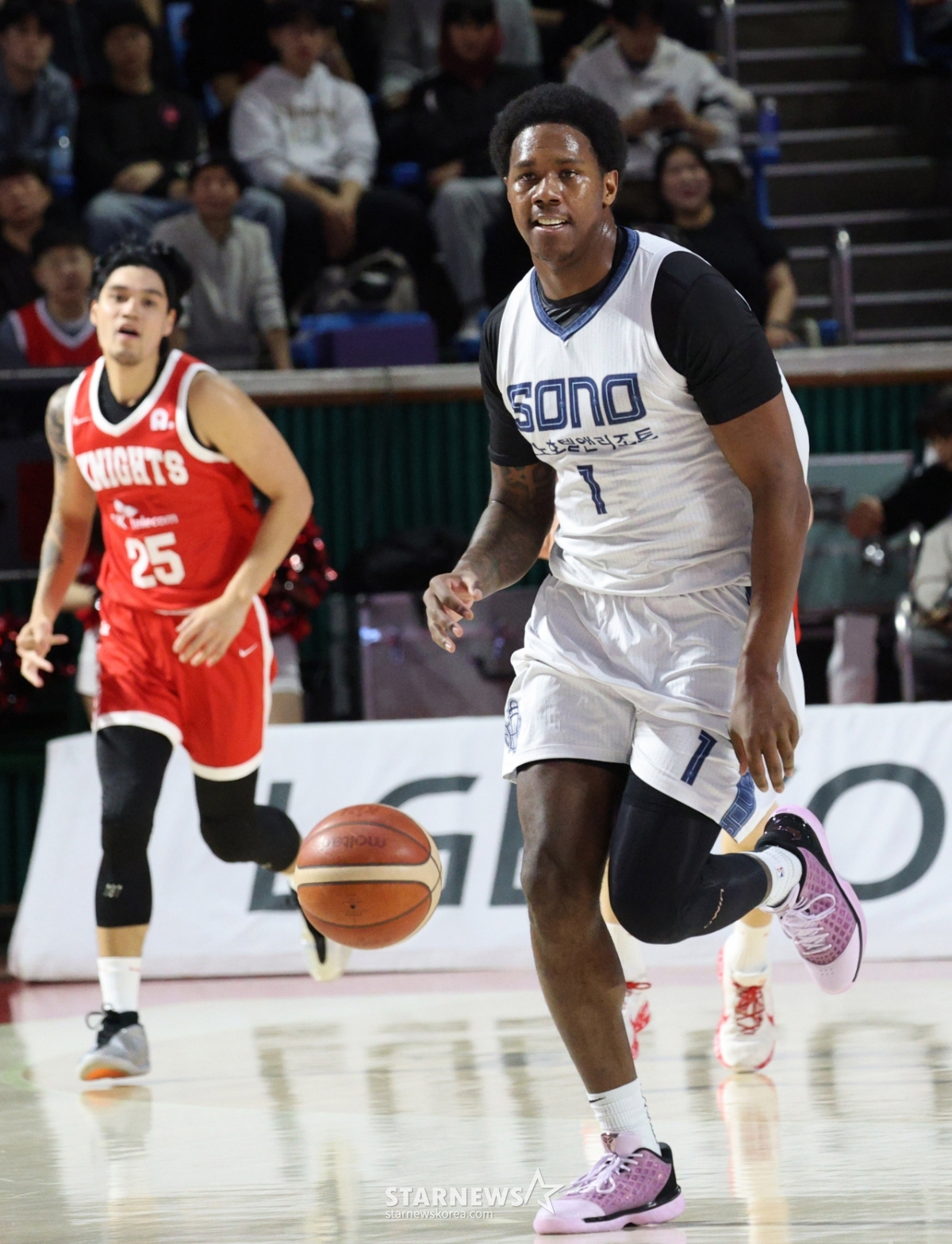 [포토] 나이트 '속공으로 10연승'