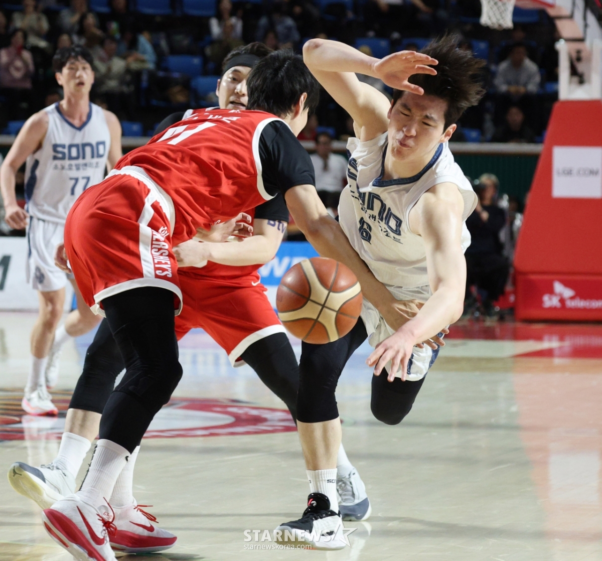 [포토] 이정현 '이 반칙 너무 심해'