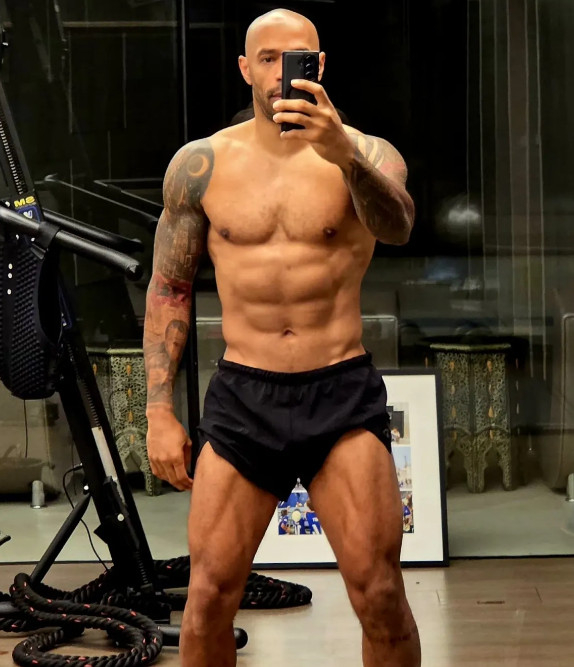 蒂埃里·亨利。 =照片=《太阳报》结束。