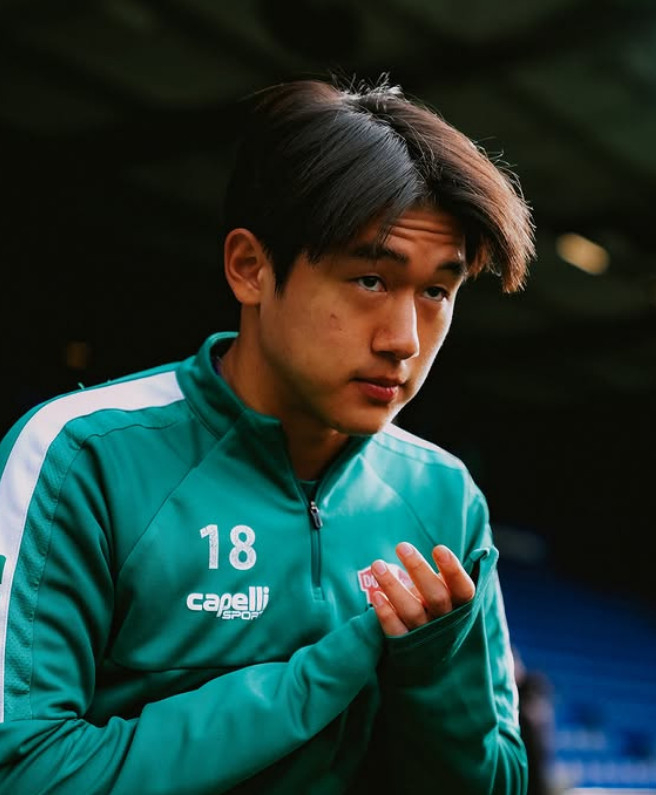 ユン·ドヨン。/写真=ドルドレヒト公式SNS まとめ