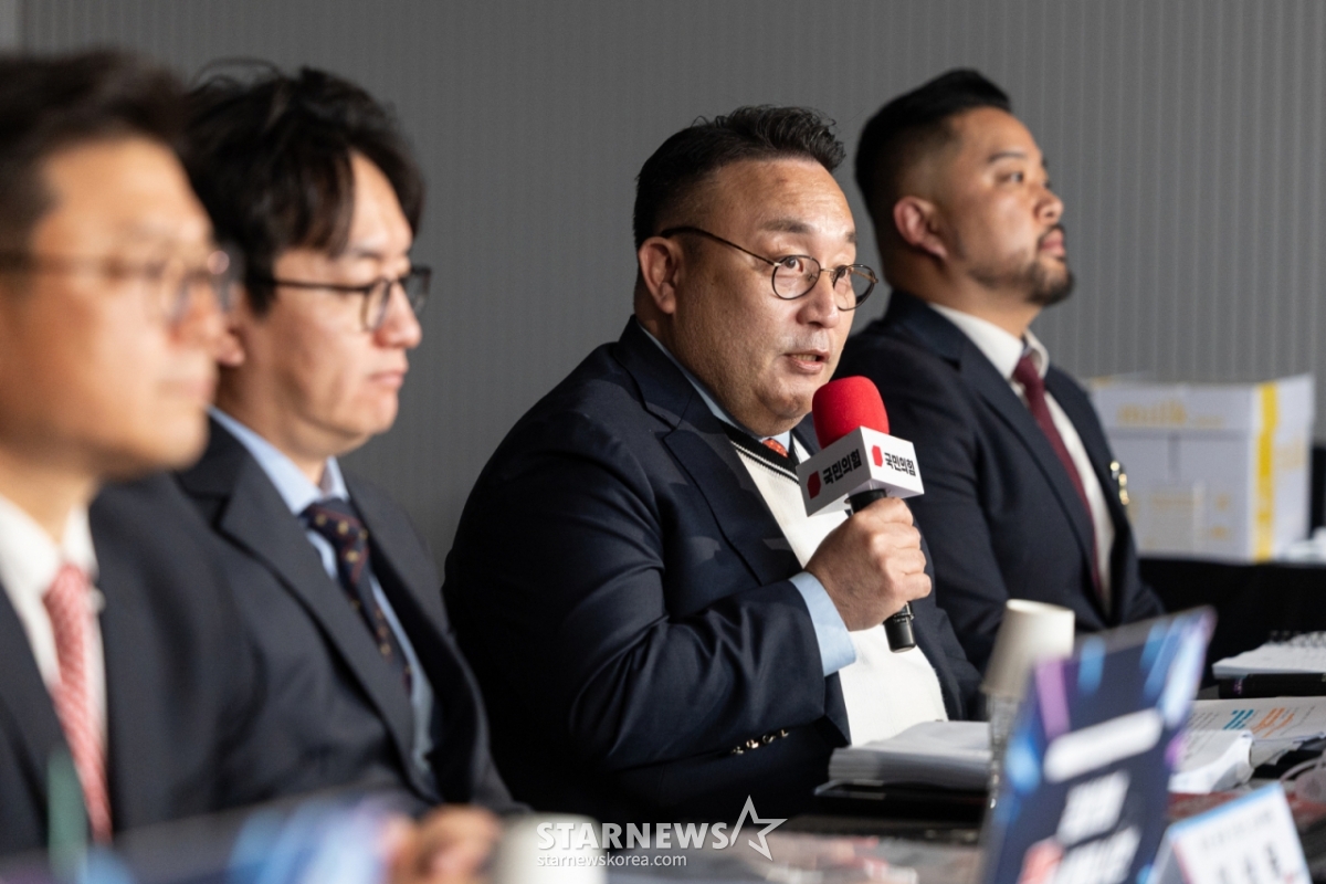 (首尔=新闻1)李承培记者=26日在首尔汝矣岛国民力量中央党部举行的"广域议员比例青年公开选秀"上,评委李赫宰正在致辞。 2026.3.26/新闻1 Copyright©新闻1. Allrights reserved.禁止擅自转载和重新发布,禁止使用AI学习。 =照片=(首尔=新闻1)李承培。