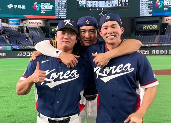 Go Woo Seok (từ trái sang), Lee Jung Hoo, Kim Hye Sung. /Ảnh = SNS chính thức của Kim Hye Sung