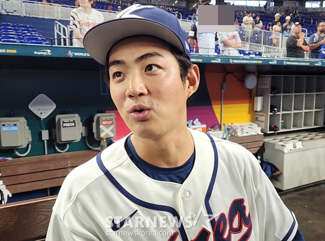 Koo Ja-wook met with Star News ahead of the Dominican Republic match. /Photo = Reporter Park Soo-jin