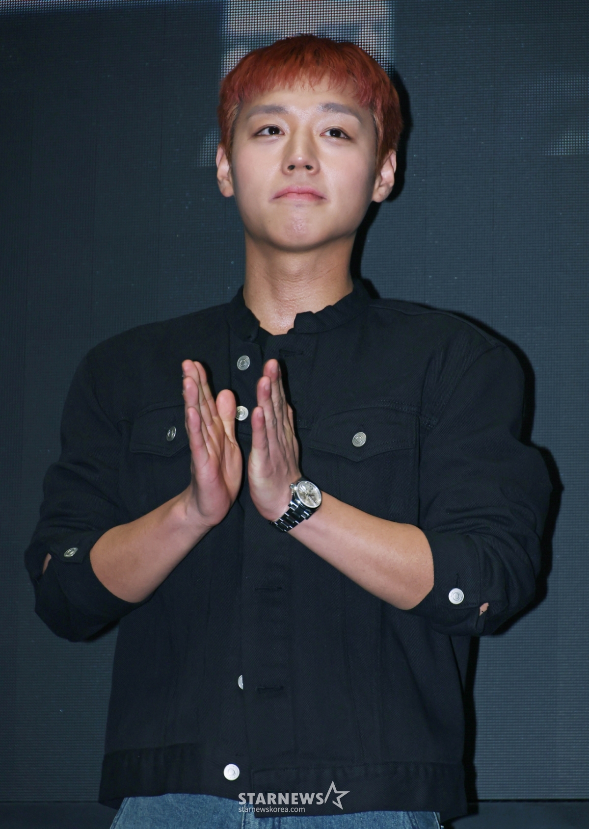 Actor Park Ji-hoon greets the movie "The Man Who Lives with the King" at Megabox COEX in Gangnam-gu, Seoul on the afternoon of March 17, 2026. /2026.03.17 / Photo = Lee Dong-hoon photoguy@