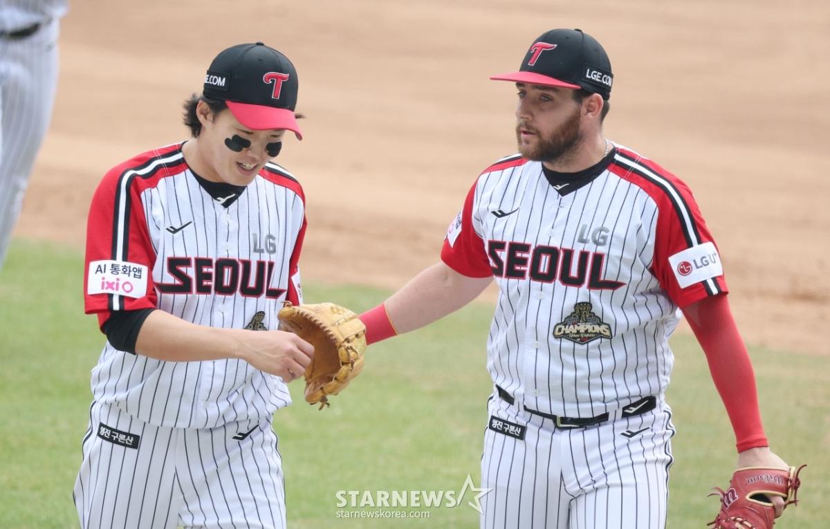 [포토] 임찬규 '이제야 웃어요'