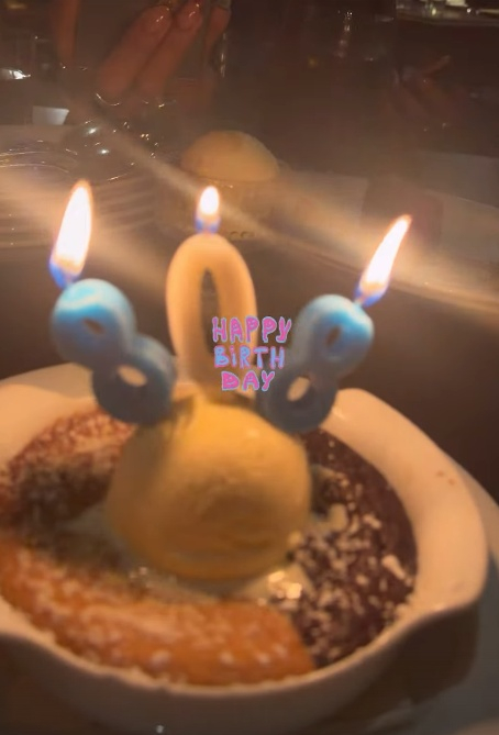 =照片:斧头SNS。