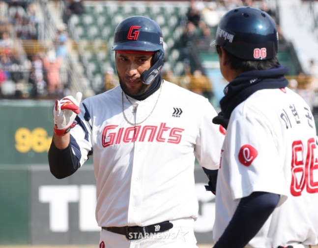 Reyes. /Ảnh = Người chờ đợi Kim Jin Kyung.