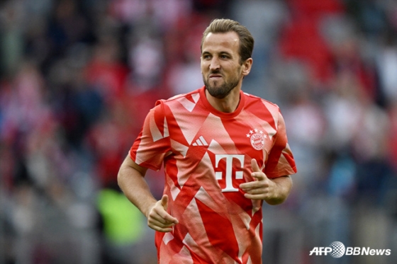 他就是拜仁慕尼黑前锋哈里凯恩。 =法新社BBNews=新闻1。