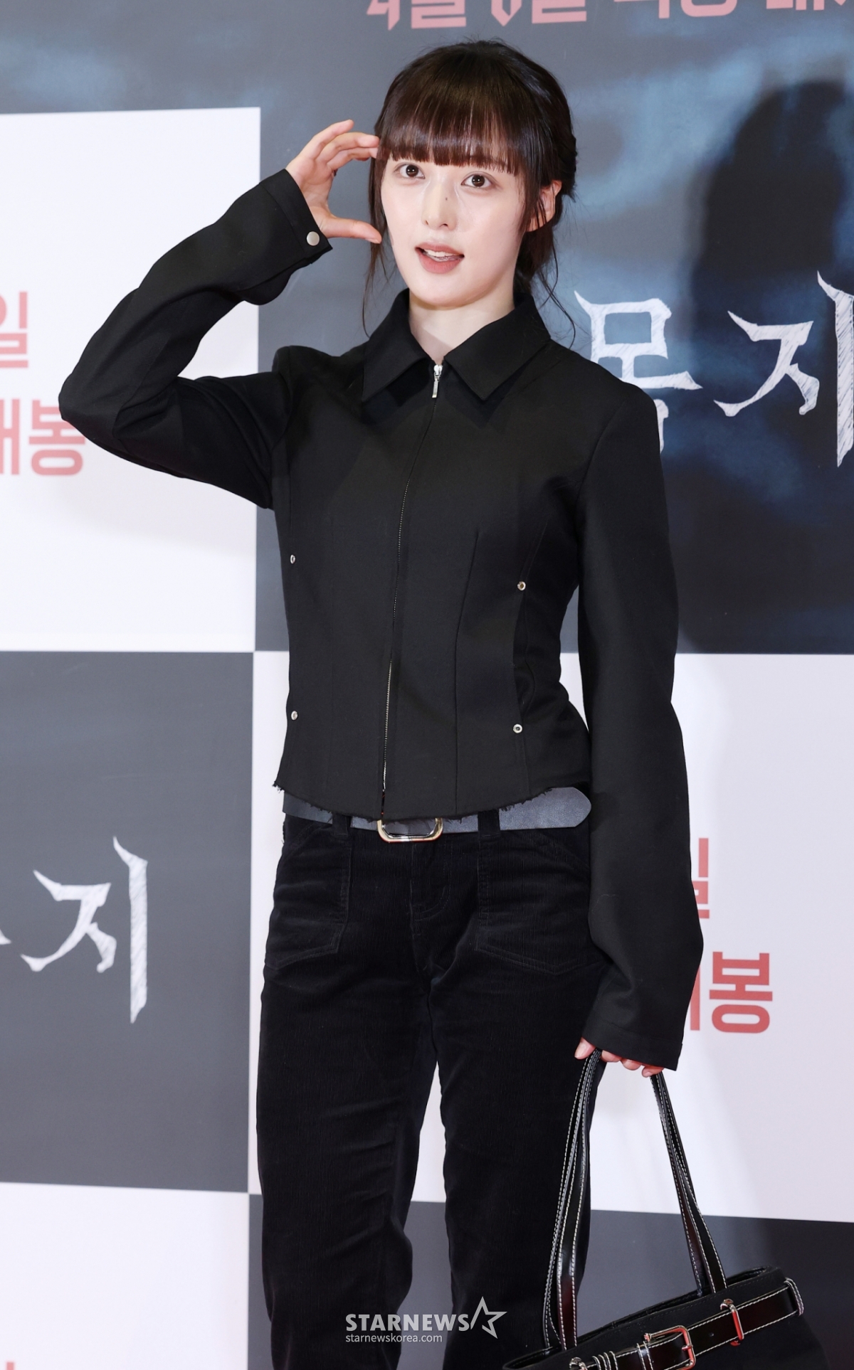 俳優のキム·ボラが30日、ソウル松坡区蚕室のロッテシネマワールドタワーで行われた映画「殺木地」VIP試写会に参加し、ポーズを取っている。 /2026.03.30 /写真=キム·フィソン hwijpg@