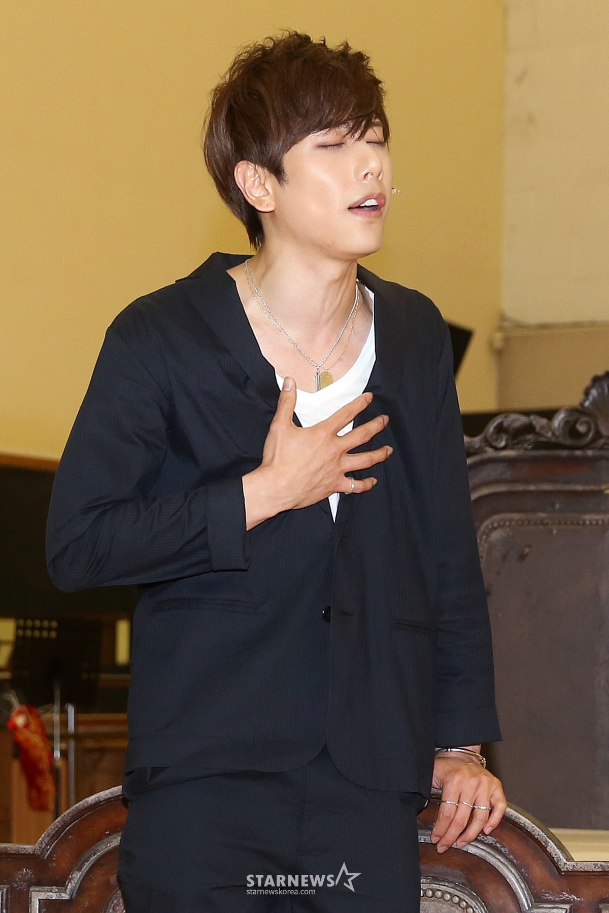 Певица Пак Хё Шин активно выступает на публичном мероприятии в зале практики мюзикла «Моцарт», которое состоялось во второй половине дня 27-го числа в Центре создания Намсан в Еджан-дон, Чун-гу, Сеул. /Фото = репортер Чхве Бу Сок мой2eye@