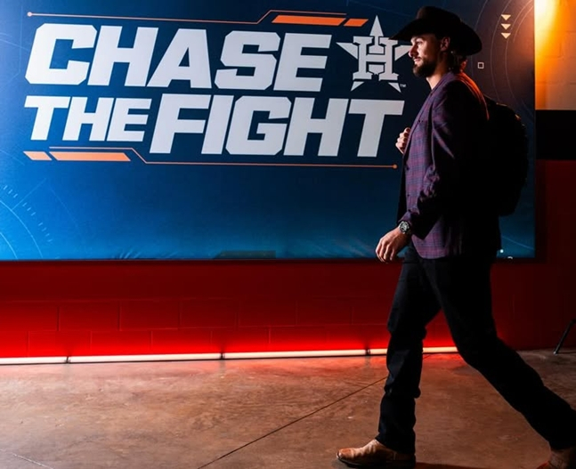 WICE上班的样子 =照片:wice官方SNS