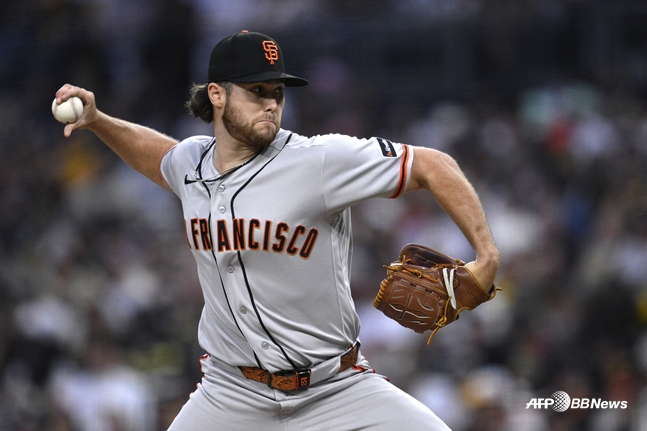 投好球的吊环。 =法新社BBNews=新闻1。