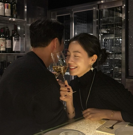 /Фото = Рю Хва Ён из SNS