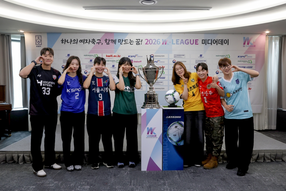 WKリーグのメディアデーに参加した代表選手たち。 /写真=韓国女子サッカー連盟提供