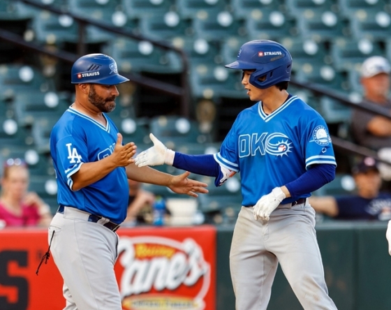 Kim Hye-sung (right) of the Oklahoma City Comets./Photo = Oklahoma City Comets official SNS