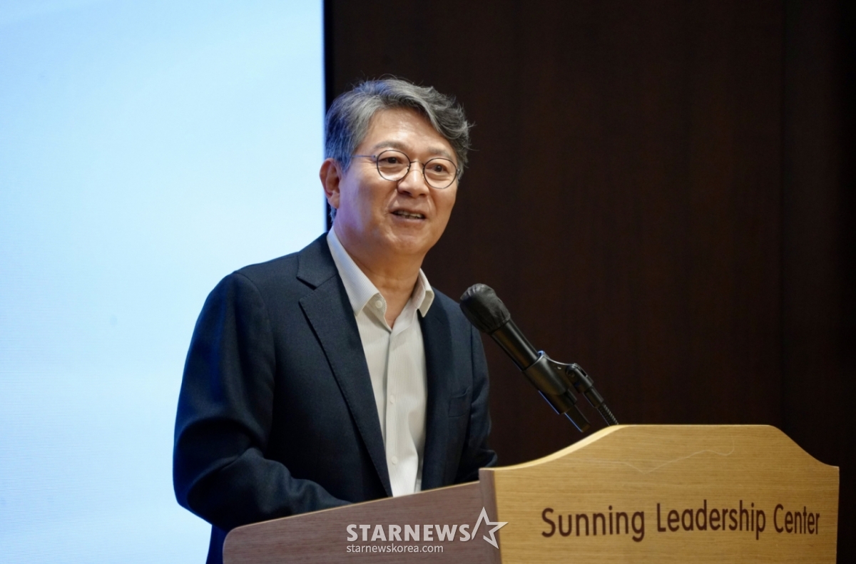 (Seoul = News 1) = Chủ tịch KGM Kwak Jae-sun đang phát biểu chào mừng tại sự kiện 'Ngày đối tác năm 2025' được tổ chức tại Trung tâm lãnh đạo KG Thurning ở Yongin, Gyeonggi-do vào ngày 3. (Cung cấp KGM). Cấm bán lại và DB) 2025.4.3/ News1 Copyright © News1. All rights reserved. Cấm khai thác và phân phối lại trái phép, học AI. /Ảnh = (Seoul = News 1)