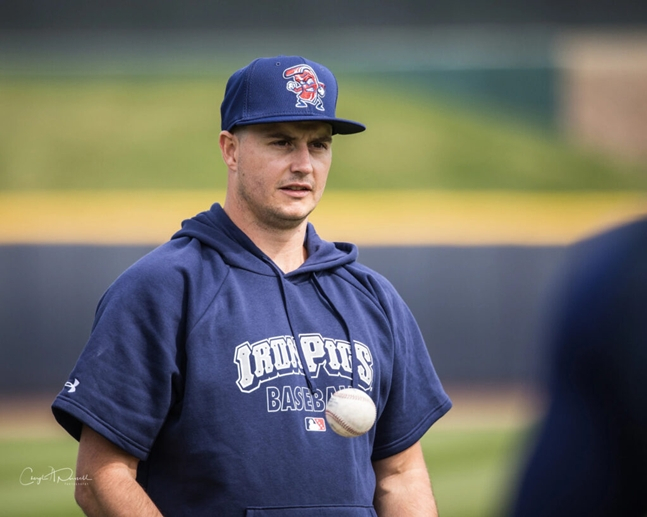 =图为，效力于费城费城人队的戴维森。