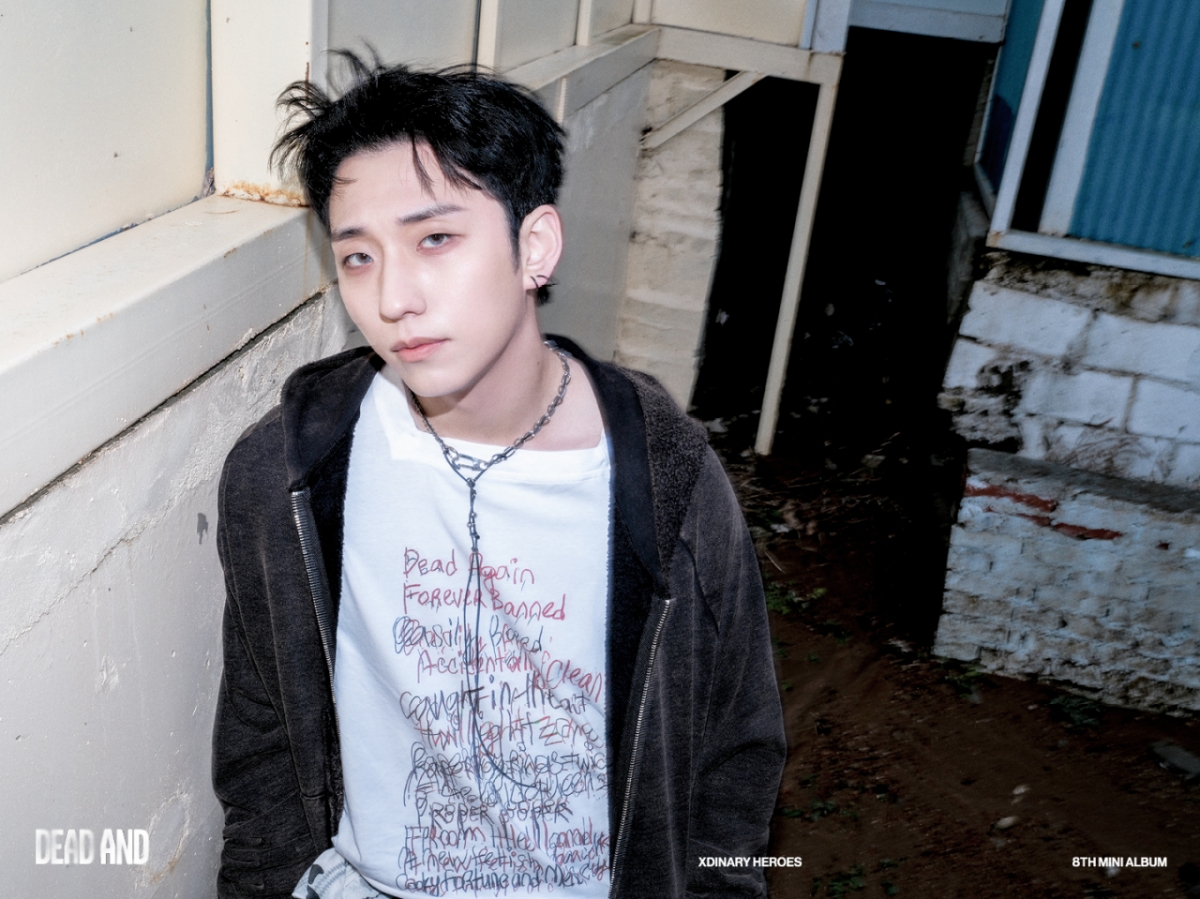 エクスディナリーヒーローズミニ 8thアルバムコンセプトフォトコンイル/写真提供=JYPエンターテインメント