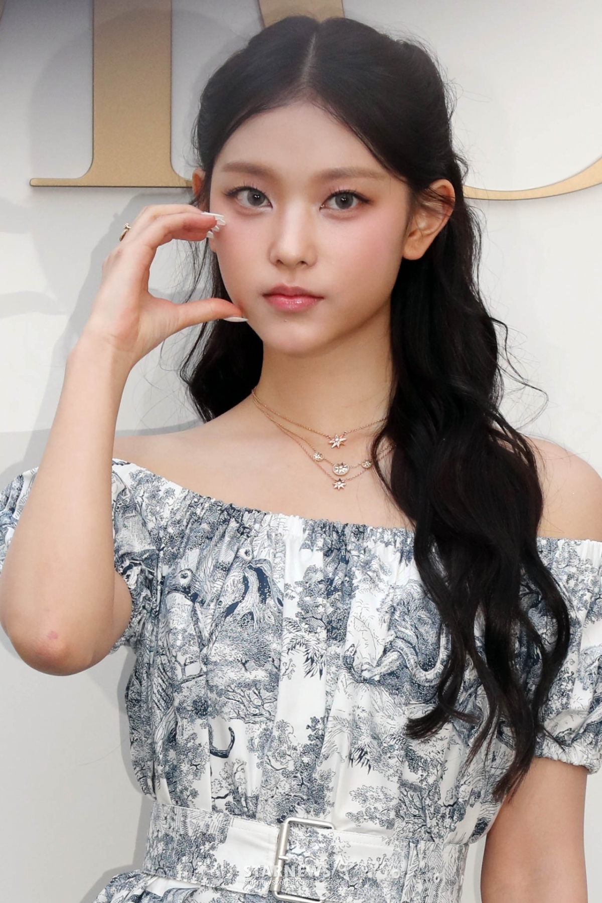 NewJeans Harin arrives at a photo call event at Dior in Seongsu-dong, Seoul on the afternoon of the 29th. 2024.05.29 / Photo = Sung-kyun