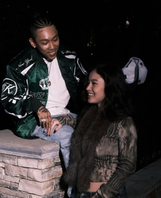 /Фото = Ниже SNS