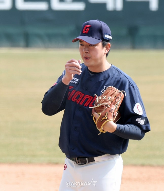 =乐天队的金元中。