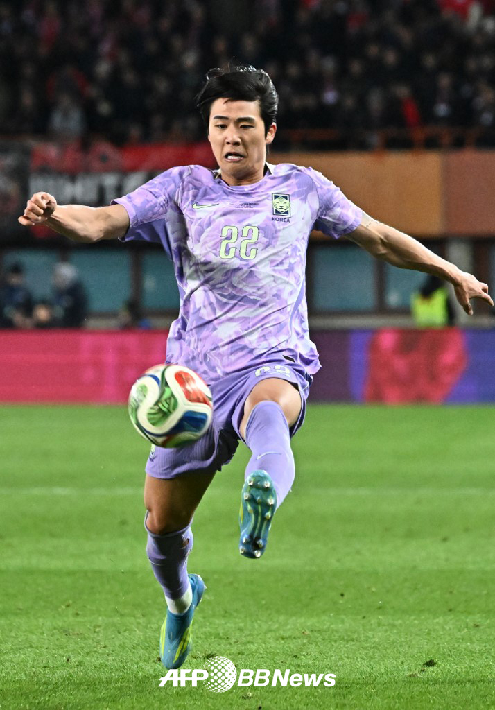 今月1日、オーストリア·ウィーンで行われた韓国とオーストリアの国際Aマッチ評価戦に出場した韓国代表DFソル·ヨンウ。 /AFPBBNews=ニュース1