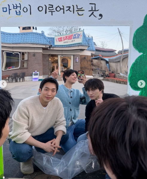 /Photo = Park Bo-gum's personal account