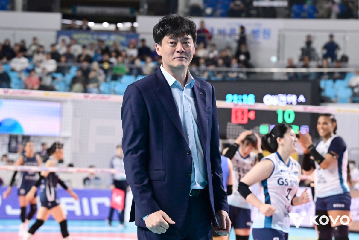 Тренер GS Caltex Ли Ён Тхэк. /Фото = Предоставлено KOVO.