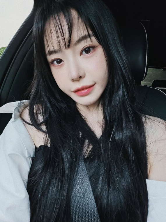 Ảnh = Instagram của Seo Yu Ri