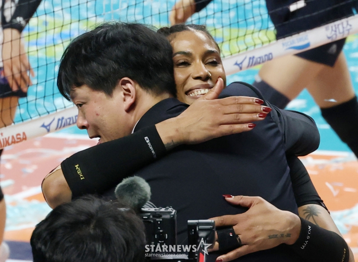 [B하인드★] 실바의 포효 판타지 & 이영택 감독 눈물의 디큐, GS칼텍스 우승의 현장