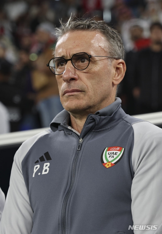 Coach Paulo Bento. /Photo = Newsis