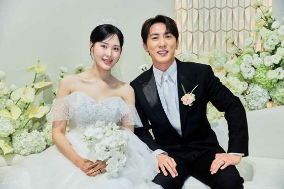 Short box "Long-term relationship" / Photo courtesy = Metacomedy