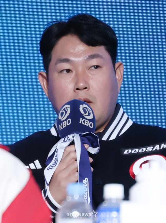 Yang Eui-ji is expressing his determination for the season at the KBO Media Day in March. /Photo = Star News