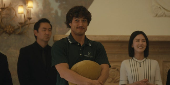 Charles Melton / Photograph = Netflix