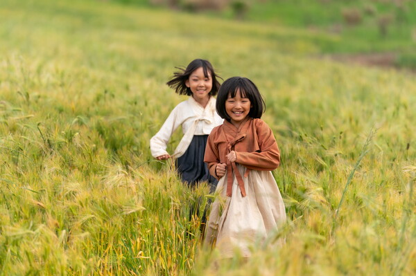 사진제공=렛츠필름/아우라픽처스