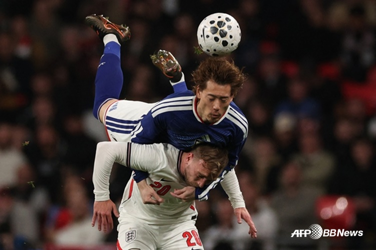 Quang cảnh trận đấu Nhật - Anh. /AFPBBNews = Tin tức 1