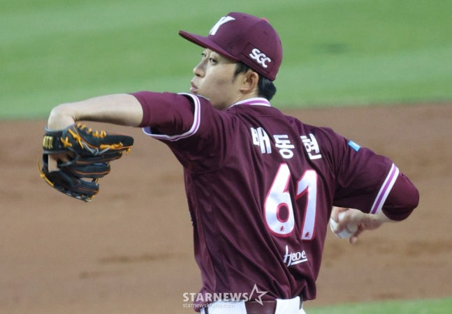 Kiwoom starter Bae Dong-hyun is pitching against Doosan on the 7th. /Photo = Senior Reporter Kim Jin-kyung