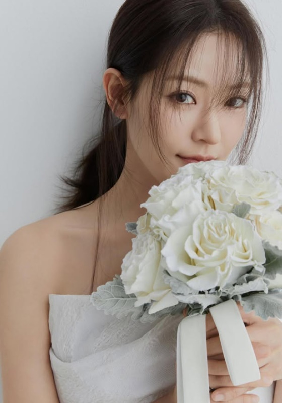 Ảnh cưới của Park Eun Young = SNS