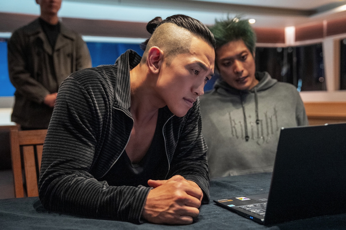 Фото =Сезон 2 Netflix "Охотники за собаками"